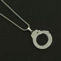 Modische Diamantbesetzte Persönlichkeits-handschellen-anhänger-halskette main image 5