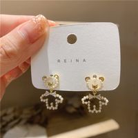 New Hollow Pearl Cute Bear Earrings Ear Jewelry sku image 1
