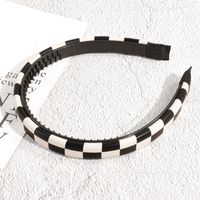 New Leather Headband Black And White Plaid Headband Retro Simple Toothed Anti-skid Headwear sku image 3