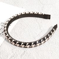 New Leather Headband Black And White Plaid Headband Retro Simple Toothed Anti-skid Headwear sku image 4