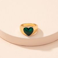 Emerald Retro Ring Design Sense Heart Ring Wholesale main image 2