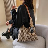 Autumn And Winter Large-capacity Bag New Trendy Fashion Checkerboard Shoulder Bag Bucket Bag main image 3