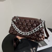 Fashion Messenger Small Bag Autumn And Winter New Texture Chain Rhombus One Shoulder Cloud Bag main image 5