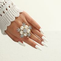 Exaggerated Diamond-studded Pearl Flower Ring Fashion Retro New Light Luxury Open Ring main image 2