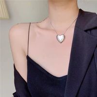 Design Texture Short Chain Heart-shaped Light Body Round Snake Necklace main image 3