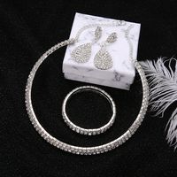 Mode Persönlichkeit Voller Diamant Mehrschichtige Kragen Halskette Ohrringe Armband Dreiteiliges Set main image 3
