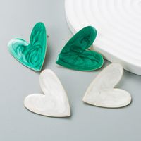 Mode Legierung Tropfen Öl Herzförmige Ohrringe Weibliche Neue Süßigkeiten Farbe Ohrringe main image 1