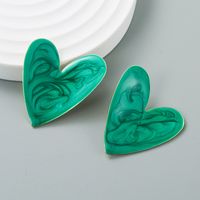 Mode Legierung Tropfen Öl Herzförmige Ohrringe Weibliche Neue Süßigkeiten Farbe Ohrringe main image 5