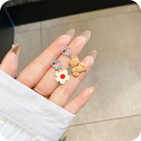 Korean Flower Trace Bear New Cartoon Heart Flower Cute Earring Female main image 3