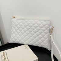 Retro Solid Color Texture Clutch Bag Simple Rhombic Soft Face Envelope Small Square Bag main image 1