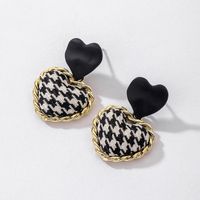 Fall Winter Retro Fabric Houndstooth Heart Earrings Fashion Color Contrast Checked Earrings main image 1