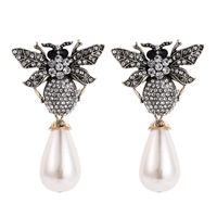 European And American New Alloy Diamond Insect Series Little Bee Ear Studs Exaggerated Pearl Pendant Temperament Female Earrings Hot Sale main image 6