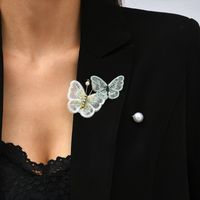 Creative Fabric Butterfly Collar Brooch Korean Simple Cute Pin Jewelry main image 1