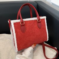Casual Plush Large Bag Large Capacity Bag For Women 2021 New Western Style Shoulder Bag Autumn And Winter Textured Tote Bag sku image 1