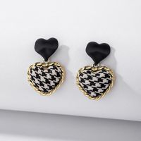 Fall Winter Retro Fabric Houndstooth Heart Earrings Fashion Color Contrast Checked Earrings sku image 3
