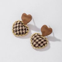 Fall Winter Retro Fabric Houndstooth Heart Earrings Fashion Color Contrast Checked Earrings sku image 4