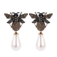 Europäische Und Amerikanische Neue Legierung Diamant Insekten Kleine Bienen Ohrringe Übertriebene Perlen Anhänger Temperament Weibliche Ohrringe Heißen Verkauf sku image 3