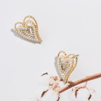 Korean Pearl Heart 2021 New Trendy Niche Alloy Earrings Female Wholesale main image 1