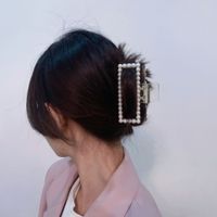 New Pearl Catch Clip Geometric Large Shark Clip Hair Catch Hair Accessories Gentle Hairpin Head Accessories main image 4