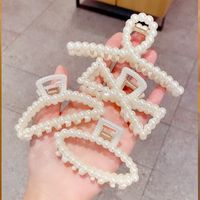 South Korea Imitation Pearl Catch Clip Hollow Plate Hair Catch Shark Clip Back Head Hair Accessories main image 4