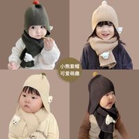 Cartoon Bär Ohrkappe Koreanische Baby Warme Zweiteilige Kinder Wollmütze Winter Strickschal main image 1