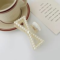 New Pearl Catch Clip Geometric Large Shark Clip Hair Catch Hair Accessories Gentle Hairpin Head Accessories sku image 3