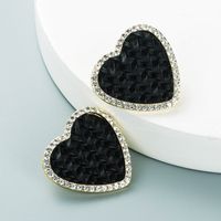 European And American Fashion & Trend New Product Creative Simple Love Heart-shaped Alloy Rhinestone Earrings Female All-matching Graceful Korean Earrings main image 5