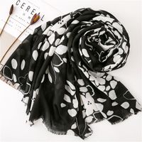 Black And White Printed Cotton And Linen Scarf Sunscreen Scarf Silk Scarf Long Shawl main image 5