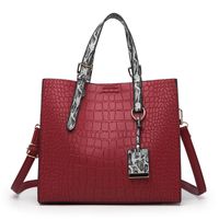 Bolso Elegante De Mujer De Moda De Patrón De Cocodrilo De Moda De Las Mujeres De Comercio Exterior Bolsos De Estilo Coreano Todo-fósforo Bandolera Sola Bolsa Portátil Bolsa Grande sku image 1