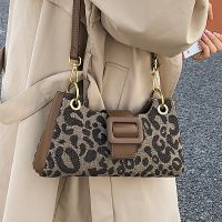 Trendy Bags Women's 2021 Autumn And Winter New Fashion Leopard Print Shoulder Underarm Bag All-match Crossbody Baguette Bag main image 5