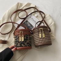 2021 New Trendy Autumn Fashion Single-shoulder Handbags Messenger Lattice Bucket Bag main image 1
