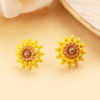 Korean Version Of Cute Daisy Flower Personality Earrings Wholesale main image 4