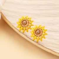 Korean Version Of Cute Daisy Flower Personality Earrings Wholesale main image 5