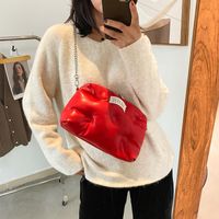 Cross-border Autumn Leisure Western Style Cotton Coat Bag 2021 New European And American Simple Retro Shell Bag Chain Shoulder Bag For Women main image 4