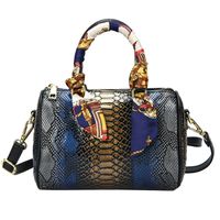 Cross-border Retro Snake Pattern Fashion Pillow Bag 2021 Autumn New Simple Textured Handbag Trendy One-shoulder Women's Bag main image 3