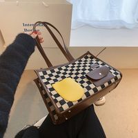 Hand-held Large-capacity Checkerboard Ladies Bag 2021 New Autumn And Winter One-shoulder Tote Bag main image 6