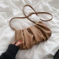 2021 Autumn And Winter New Trendy All-match Messenger Niche Fashion One-shoulder Cloud Bag main image 4
