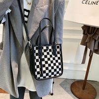 Best Selling Bag Women's Bag 2021 New Fashion Chessboard Plaid Autumn And Winter Cross-body Bag Popular Niche Portable Bucket Bag main image 5