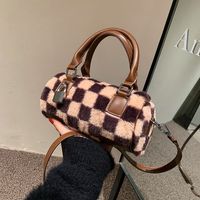 New Fashion Checkerboard Messenger Plush Autumn And Winter Portable Cylindrical Bag main image 1