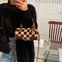 New Fashion Checkerboard Messenger Plush Autumn And Winter Portable Cylindrical Bag main image 4