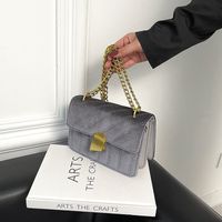 Velvet Small Square Bag  Winter New Retro Lock Simple Shoulder Messenger Bag Chain Bag main image 5