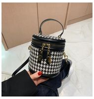 2021 New Trendy Autumn Fashion Single-shoulder Handbags Messenger Lattice Bucket Bag sku image 1