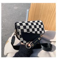 Niche Small Bag Handbags 2021 New Fashion Messenger Bag Autumn And Winter Chain Saddle Bag sku image 1