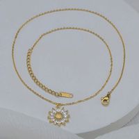 Japanese And Korean New Fresh Sunflower Necklace Women's Niche Design Stainless Steel Diamond Little Daisy Clavicle Chain Fashion main image 2