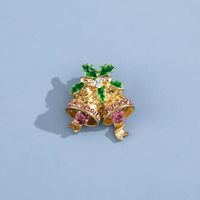 Korean Fashion Love Heart Shaped Christmas Brooch Diamond Flower Brooch Clothes Accessories main image 1