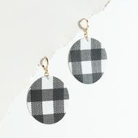 Qingdao Davey European And American Fashion Jewelry Black And White Checkerboard Pu Leather High Profile Large Earrings Women's Earrings main image 4