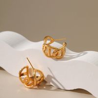 Copper Plated 18k Gold Earrings Hollow Round Ring Design Mirror Fashion C-shaped Earrings main image 5