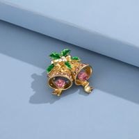 Korean Fashion Love Heart Shaped Christmas Brooch Diamond Flower Brooch Clothes Accessories sku image 1