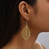 Ins Retro Creative Geometric Wood Leaf Earrings Trend Personality Simple Hollow Earrings Jewelry main image 1