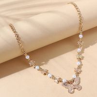 European And American Retro Creative Butterfly Pearl Necklace Wholesale sku image 1